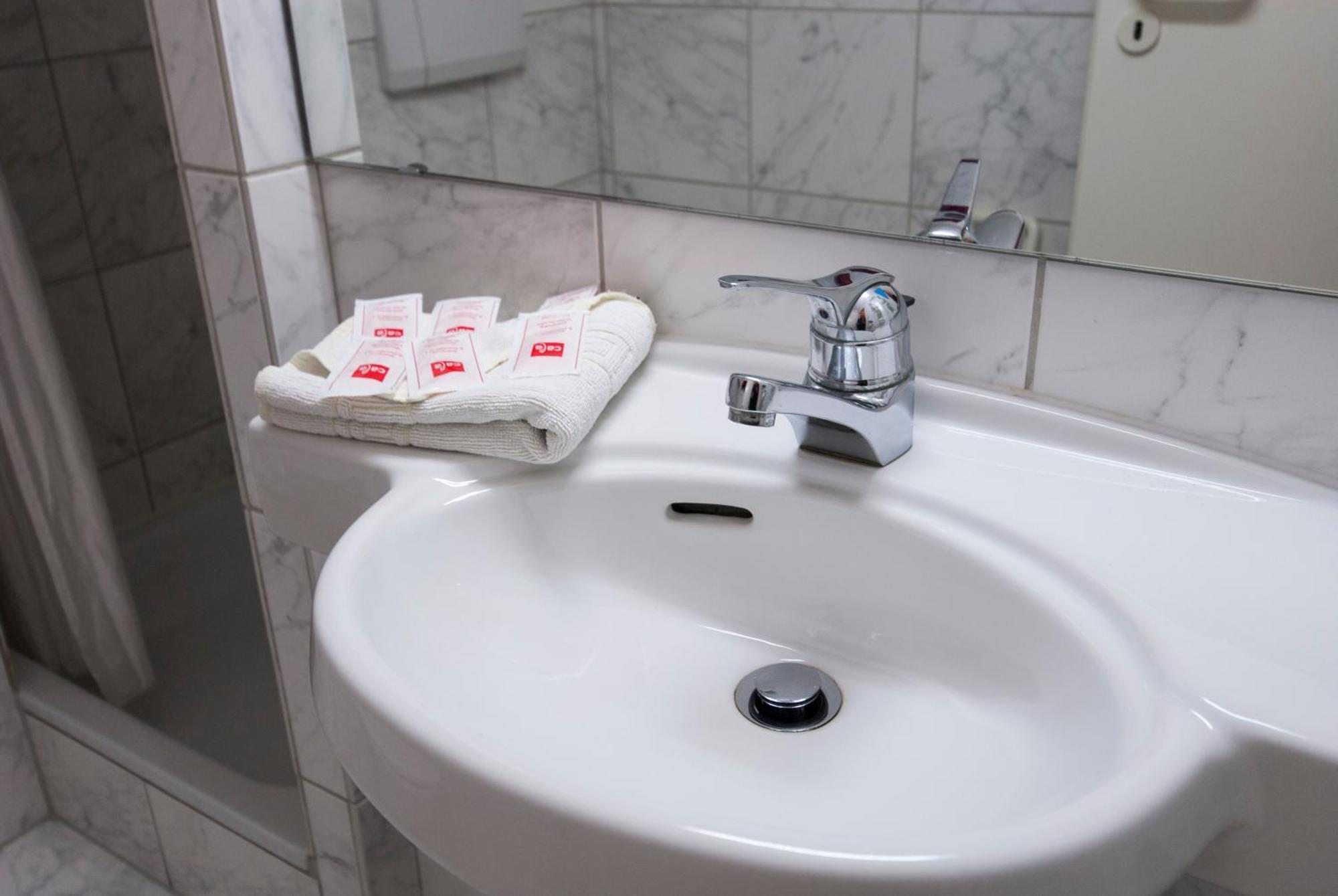 Hotel Excelsior Кассель Номер фото