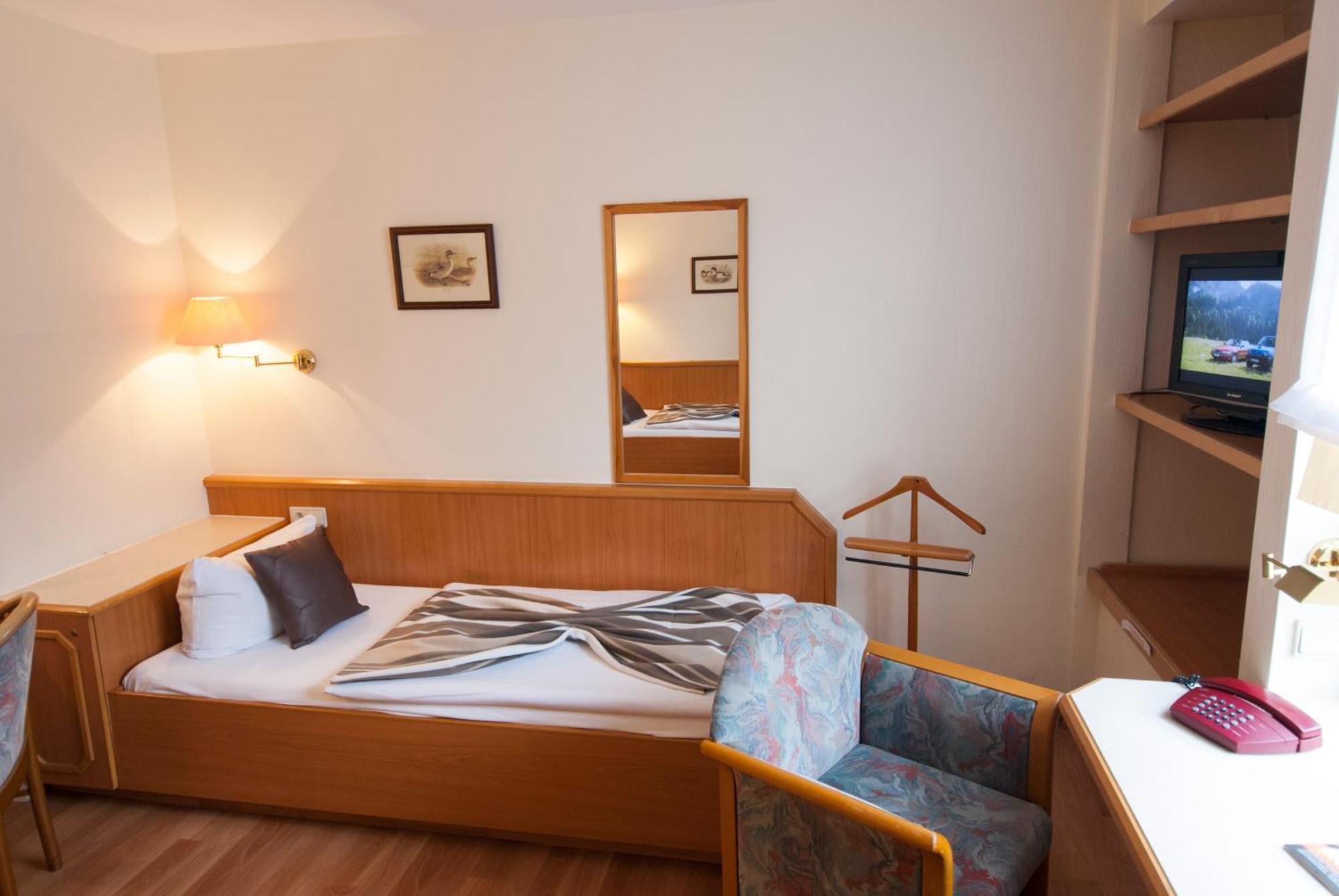 Hotel Excelsior Кассель Номер фото