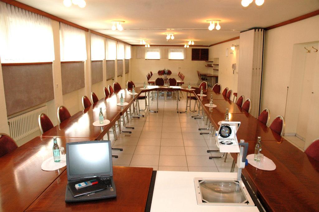 Hotel Excelsior Кассель Екстер'єр фото