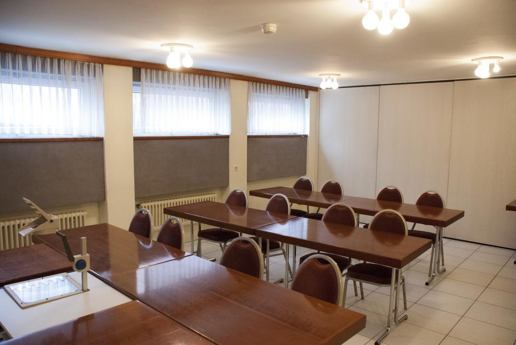 Hotel Excelsior Кассель Екстер'єр фото
